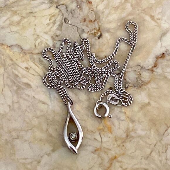 Michael Hill Genuine Diamond Pendant 925 Sterling Silver Necklace - Picture 2 of 9